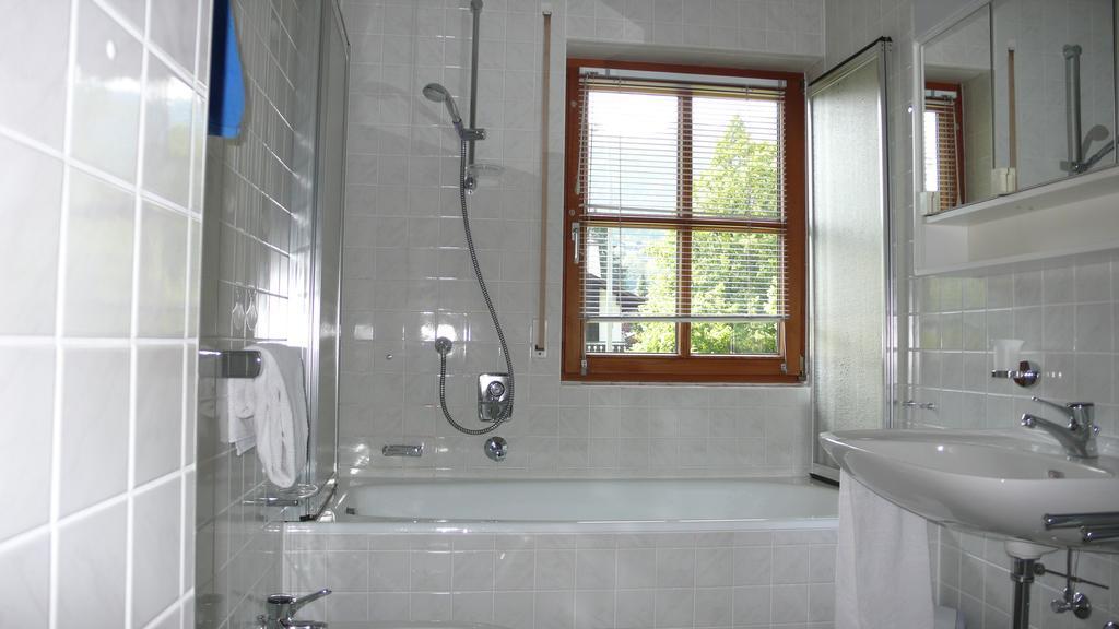 Apartment Jenny Garmisch-Partenkirchen Bagian luar foto